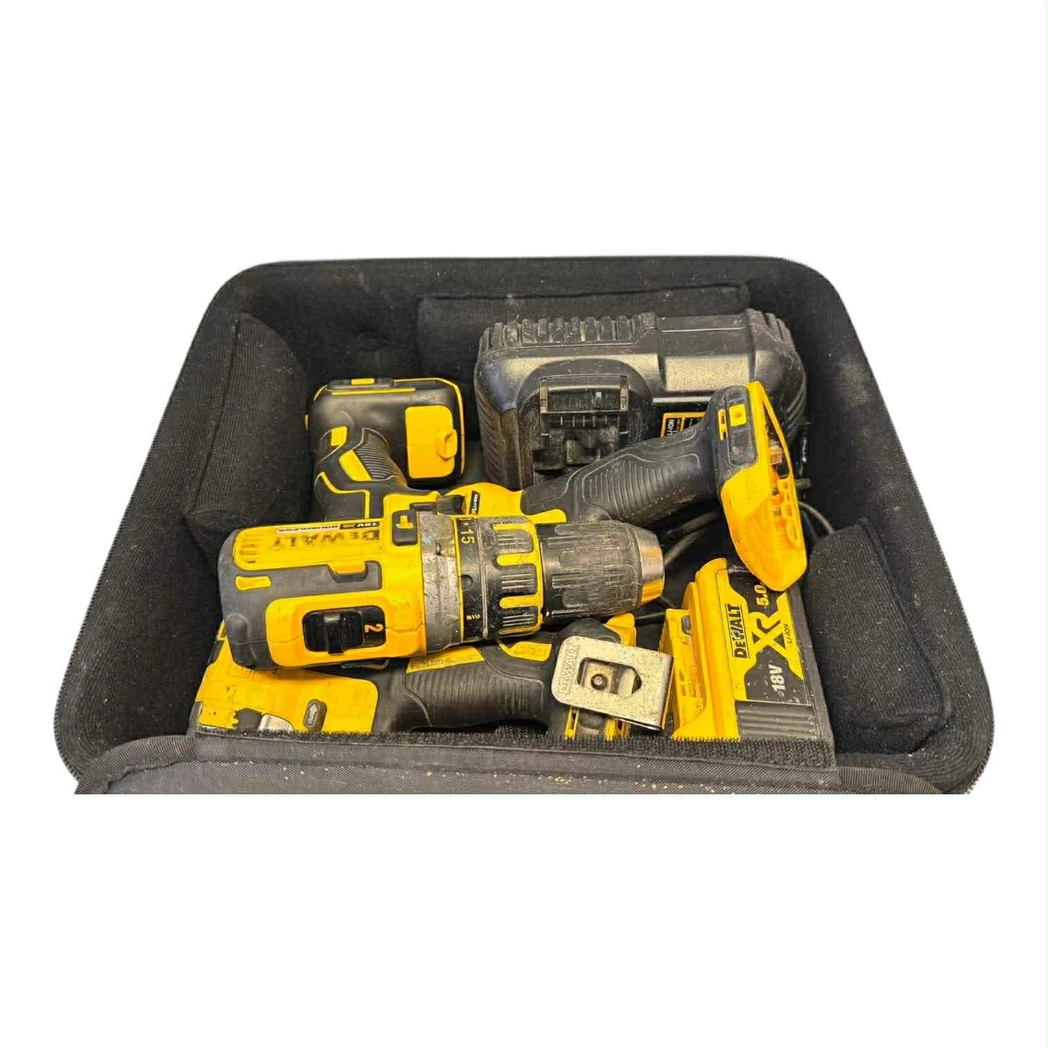 dewalt-zestaw-narzedzi-latarkawiertarko-wkretarka-zakretarka-udarowa-marka-248811-950256