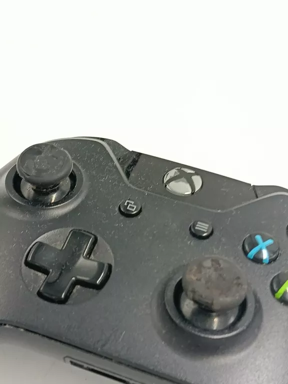KONSOLA XBOX ONE S 1681 500 GB 2 PADY KABLE I 6 GIER KOMPLET