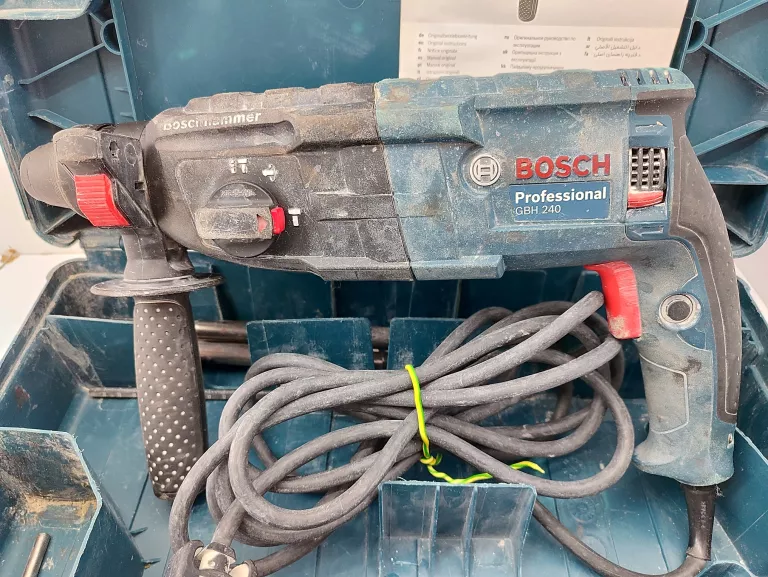 MŁOTOWIERTARKA BOSCH GHB 240 WALIZKA