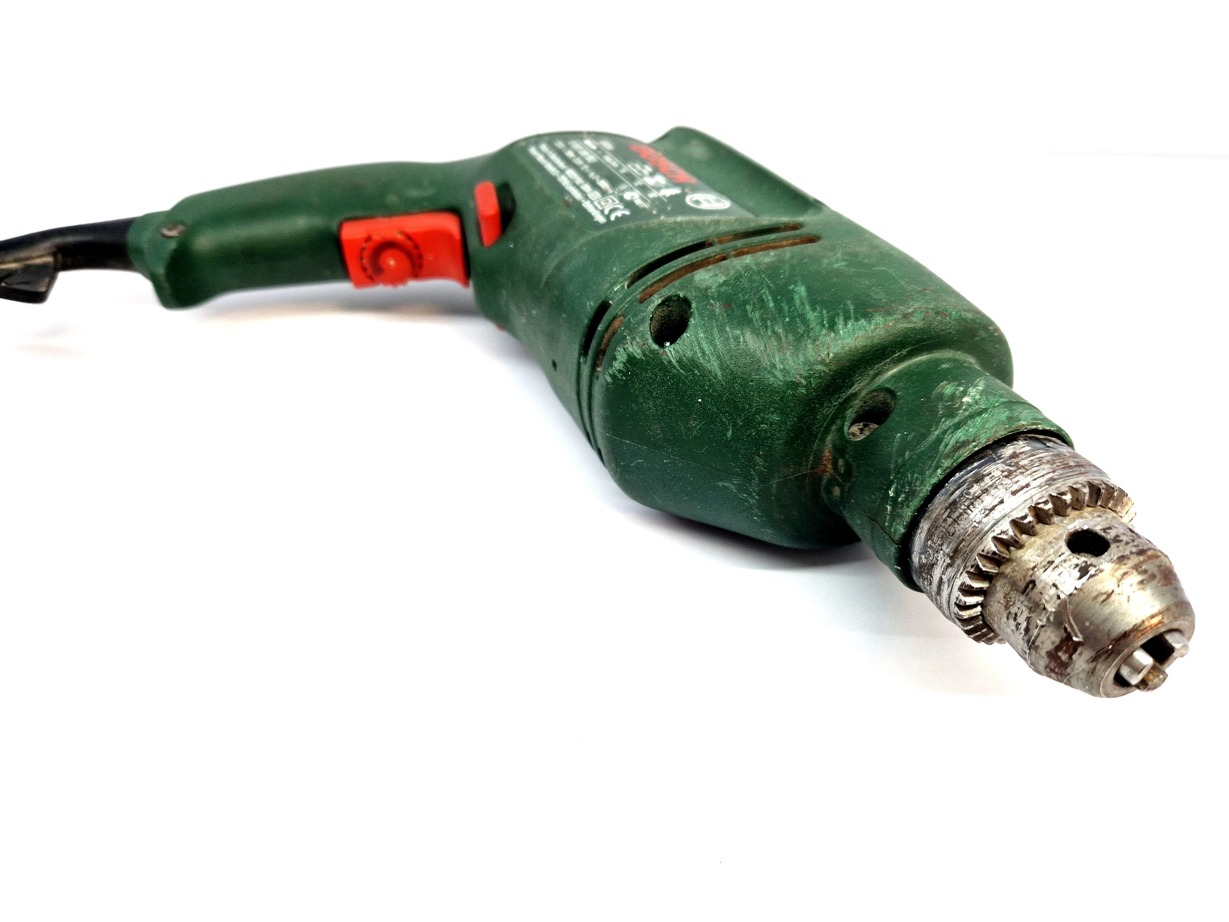 wiertarka-bosch-psb-650re-waga-wiertarki-170