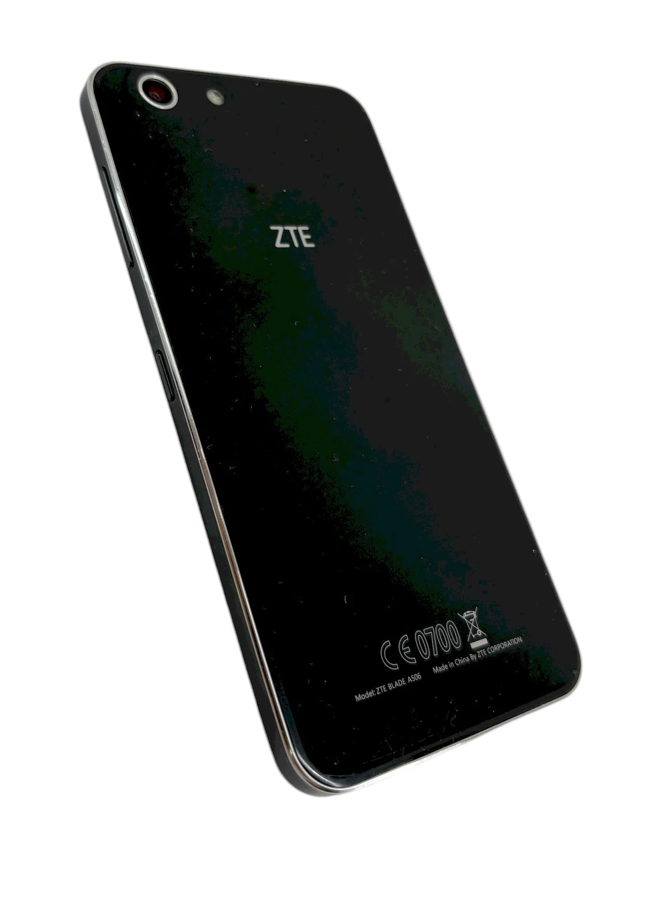 telefon-zte-blade-a506-przekatna-ekranu-520
