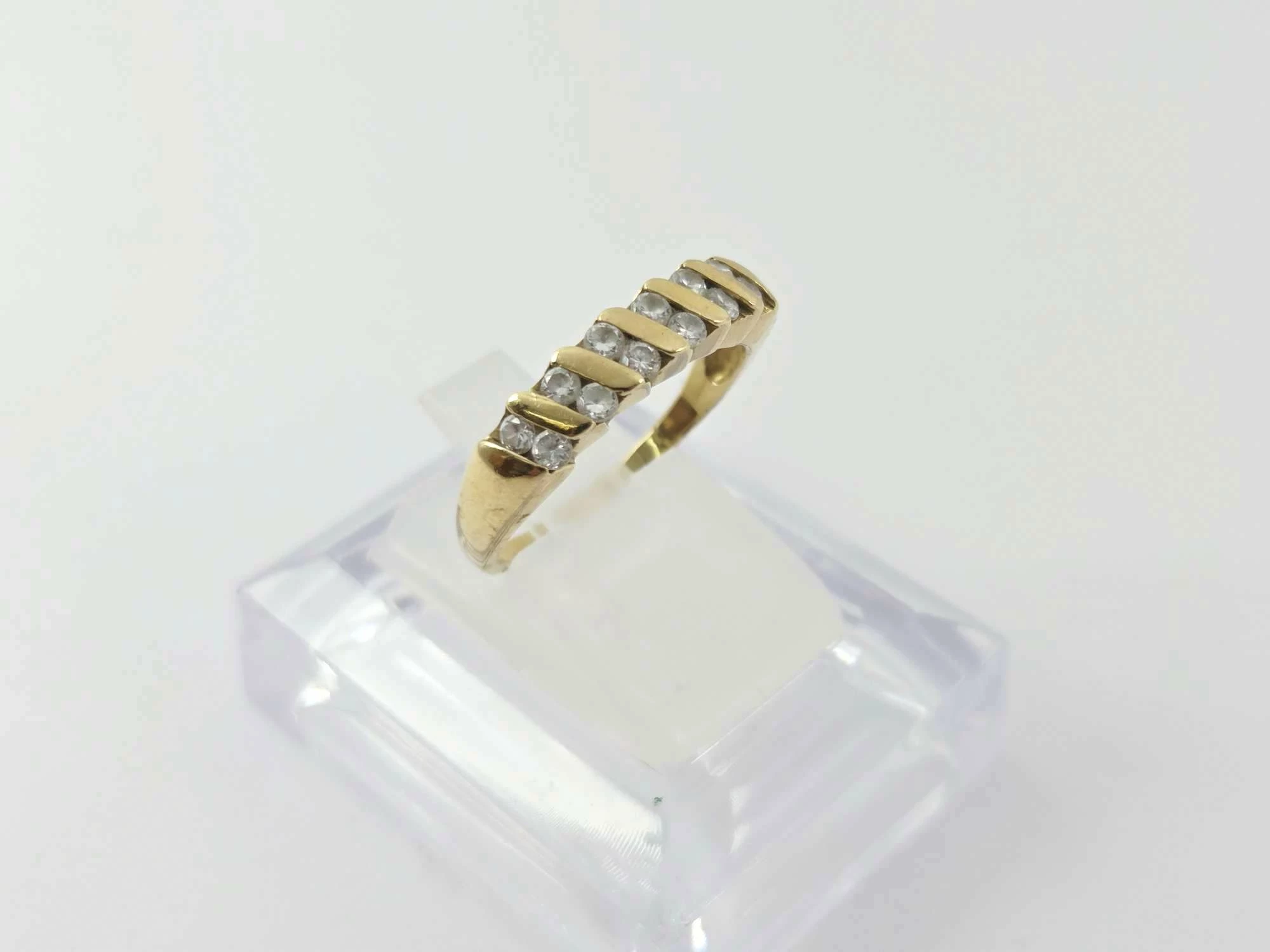 zloty-pierscionek-cyrkonie-305g-585-r15-waga-332