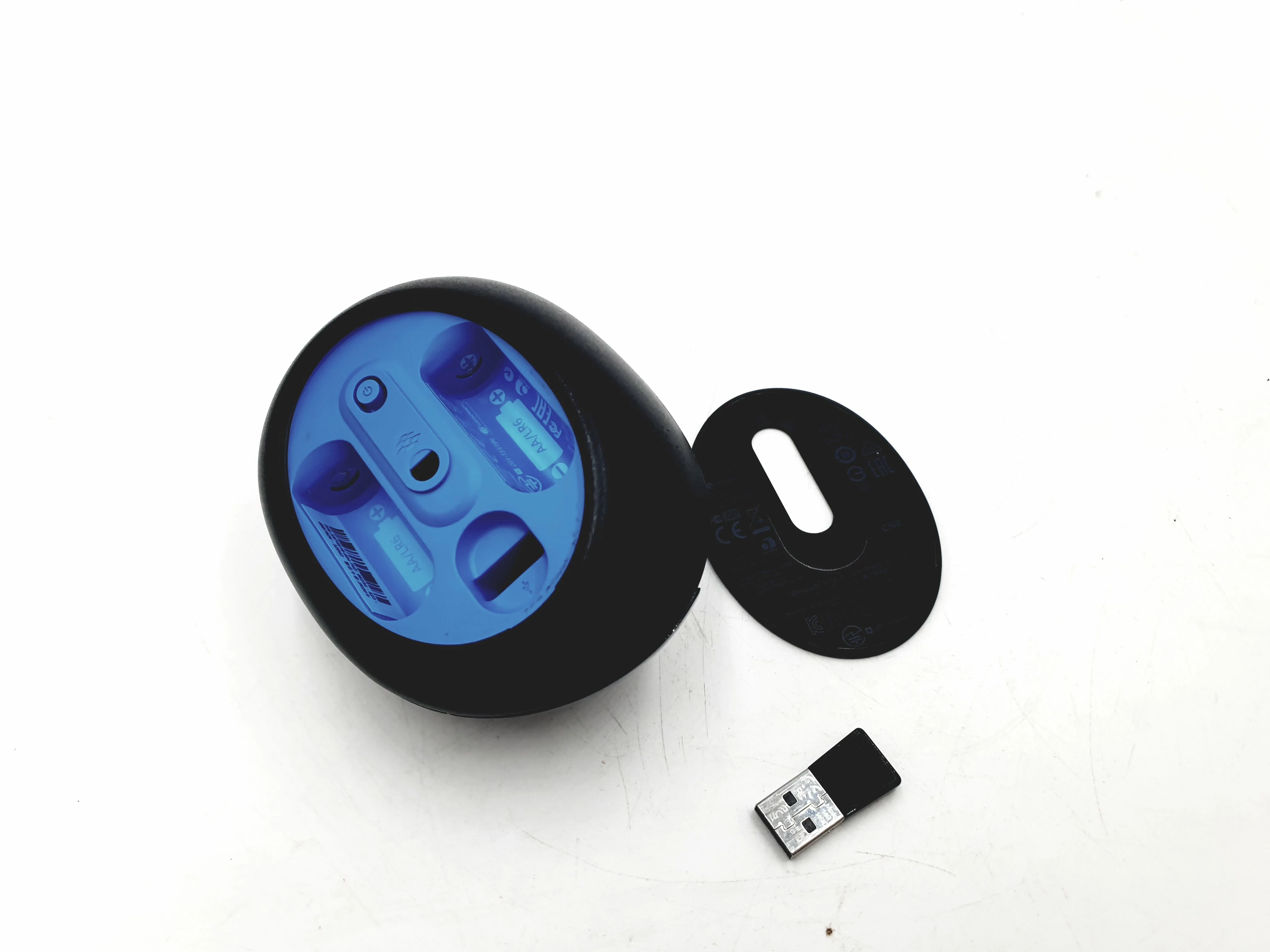 mysz-bezprzewodowa-ergonomiczna-microsoft-sculpt-ergonomic-mouse-interfejs-517-512