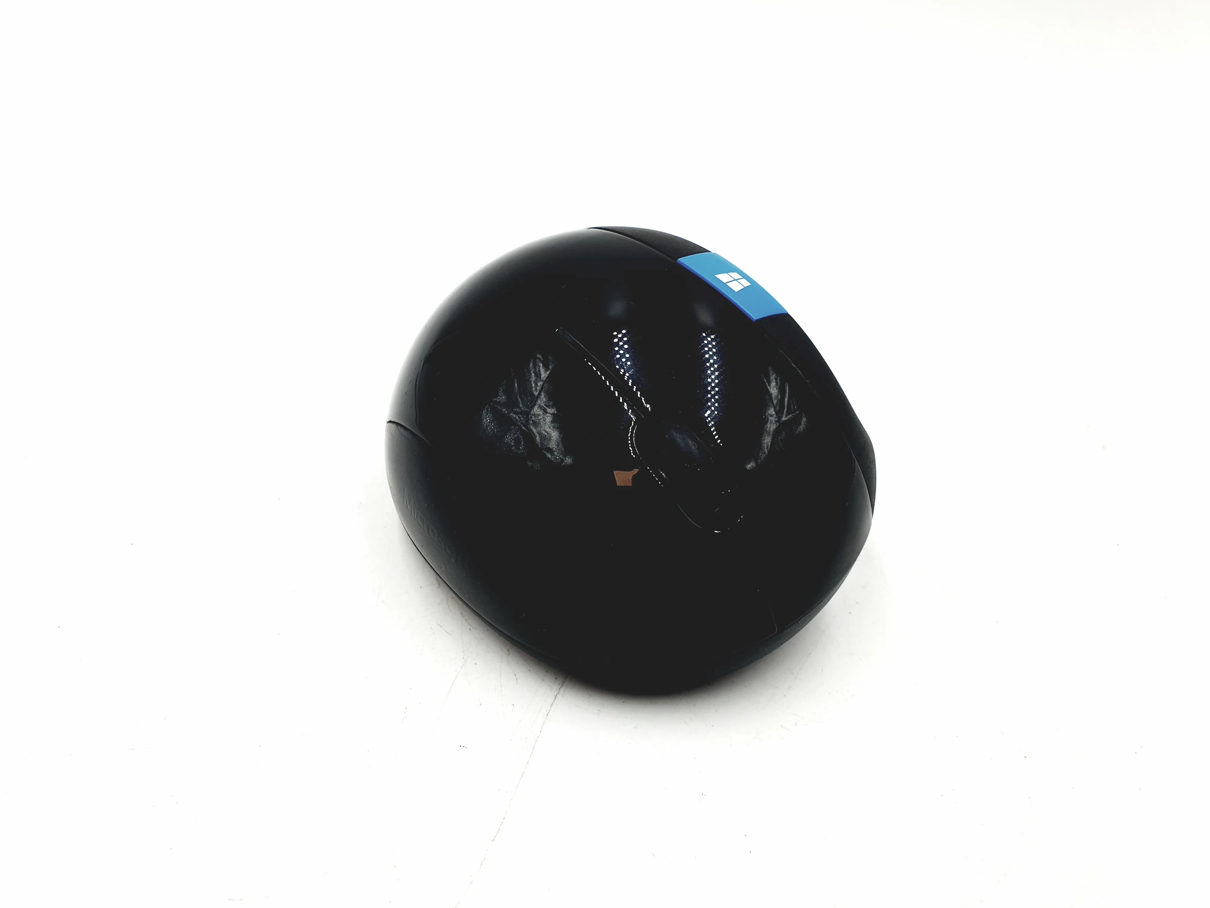 mysz-bezprzewodowa-ergonomiczna-microsoft-sculpt-ergonomic-mouse-ean-gtin-0885370599619