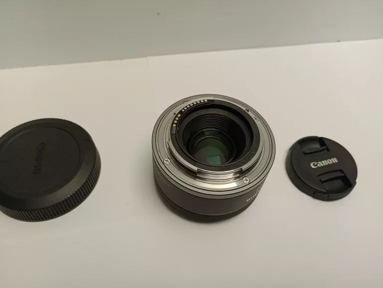 OBIEKTYW CANON RF 50/1.8 STM
