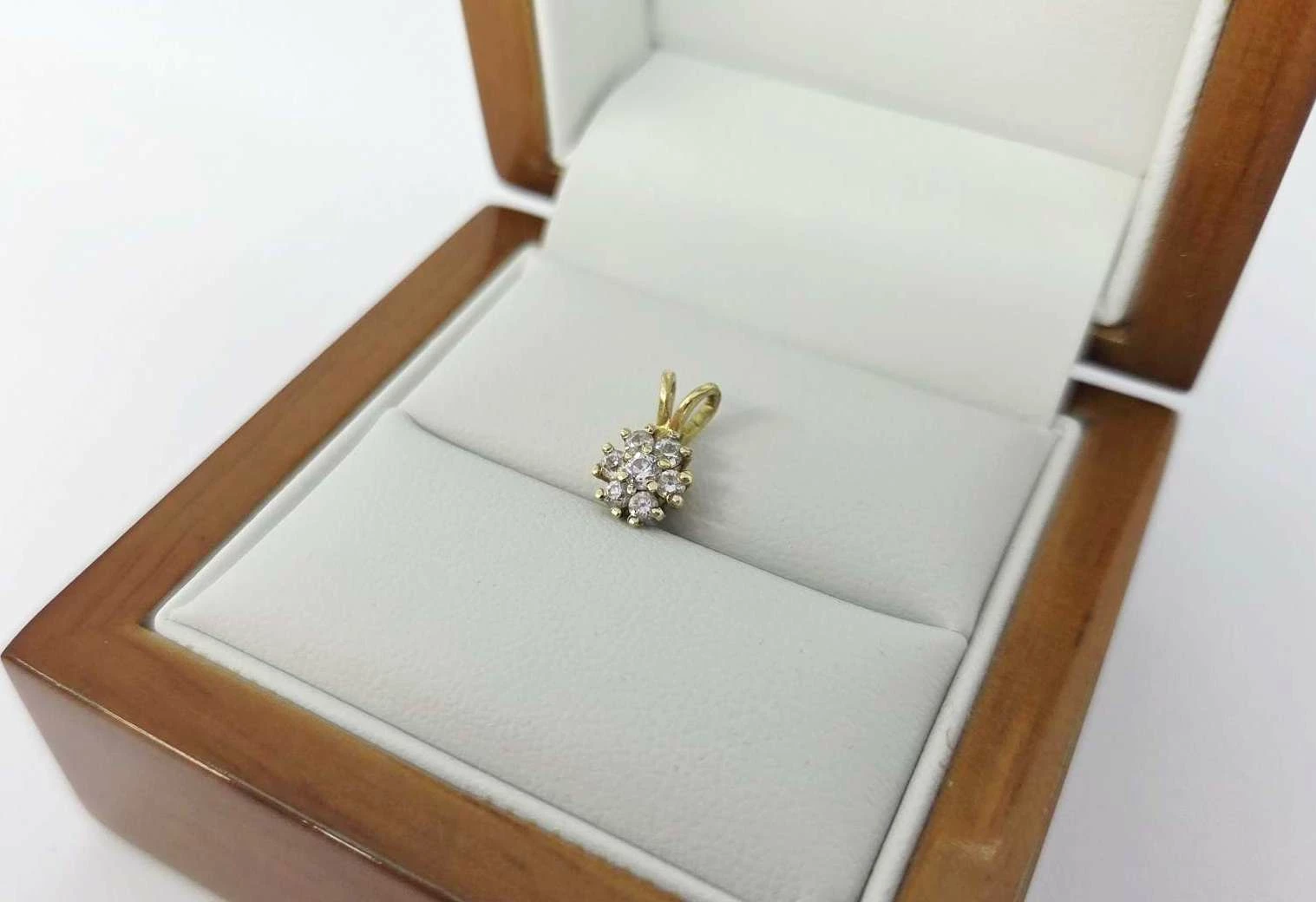 zlota-zawieszka-cyrkonie-583-097g-stan-11323-2