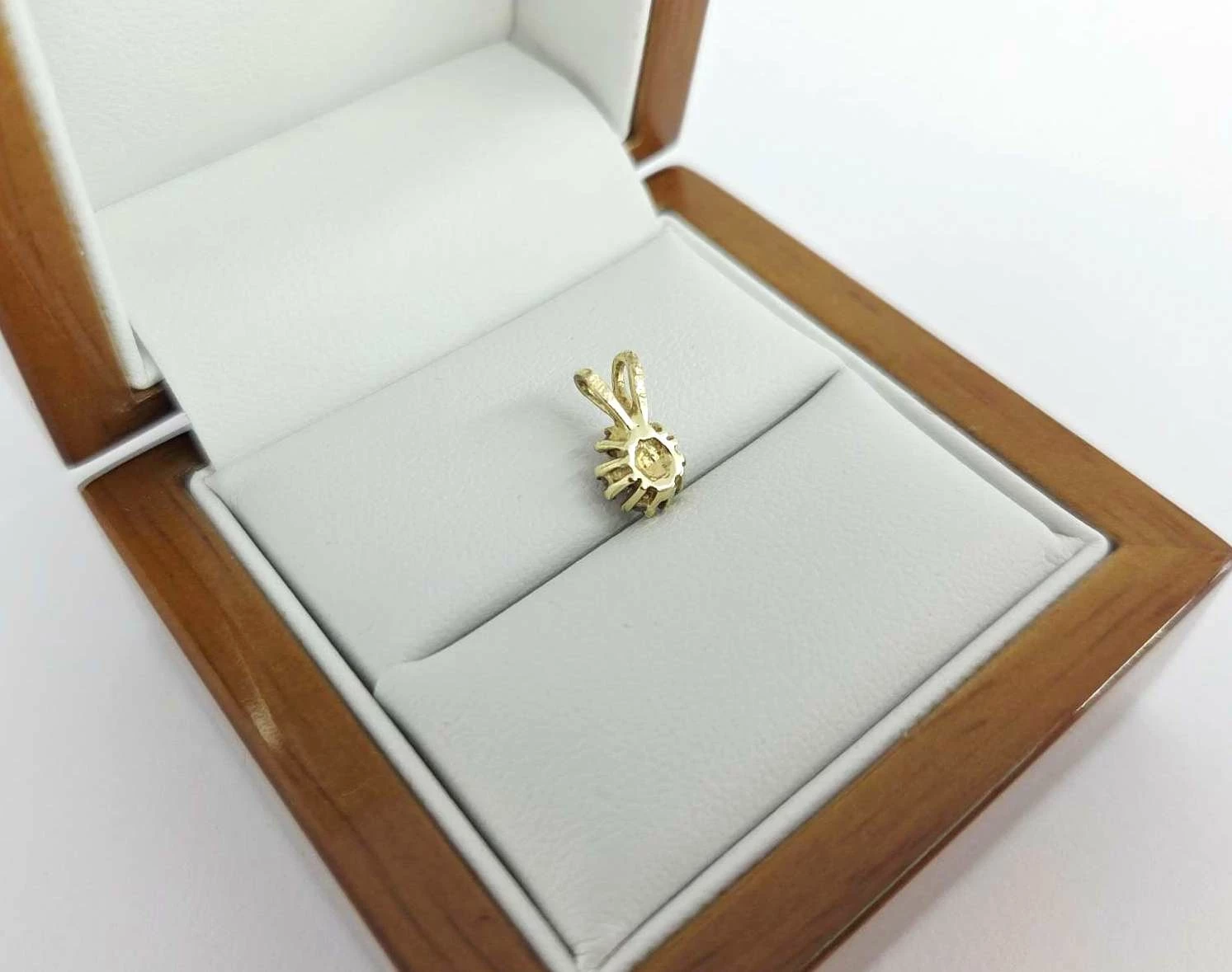 zlota-zawieszka-cyrkonie-583-097g-kamien-17088-524288