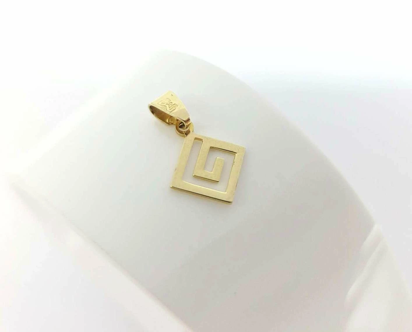 zlota-zawieszka-585-064g-2cm-cechy-207006-4