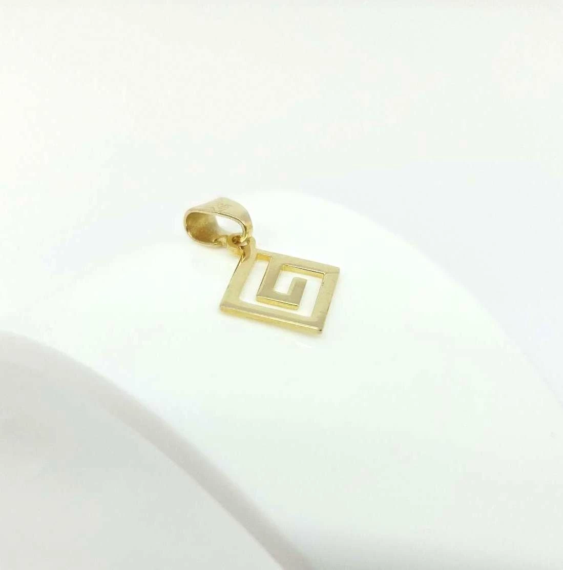 zlota-zawieszka-585-064g-2cm-motyw-129129-4