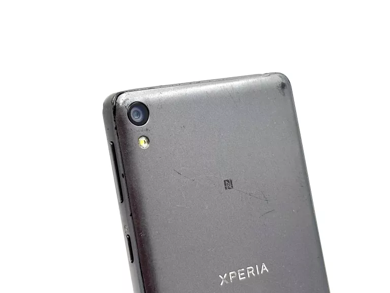 SONY XPERIA E5 F3311 4G(LTE) 1,5/16GB CZARNY
