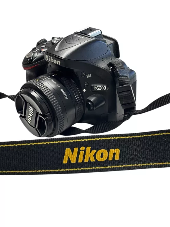 nikon-d5200-obiektyw-ladowarka-torba-ean-gtin-018208937271