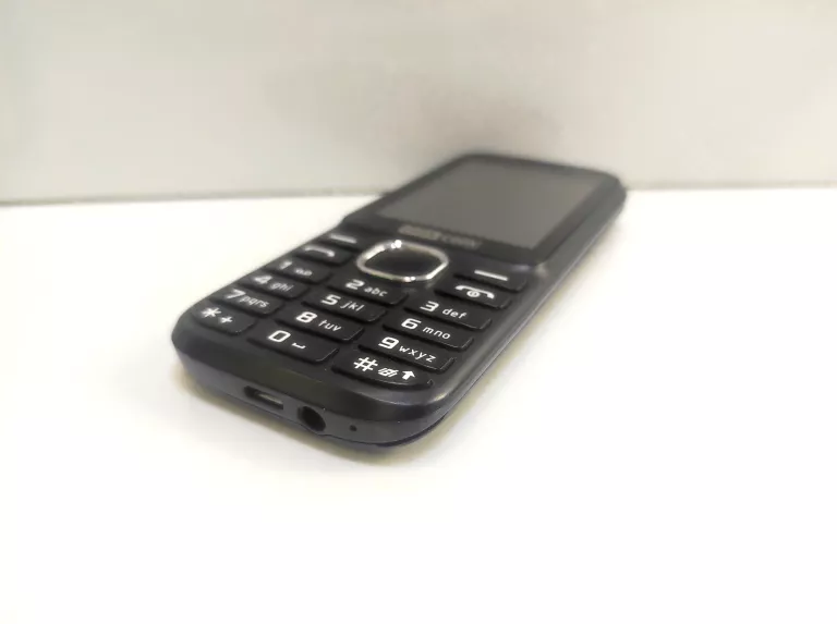 TELEFON MAXCOM MM330