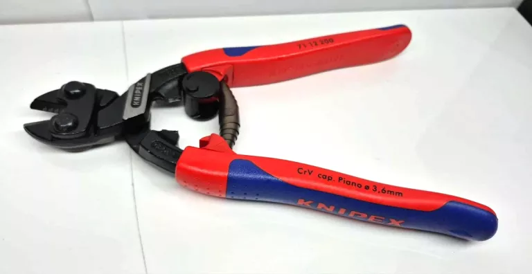 KOMPAKTOWE SZCZYPCE TNĄCE PRZEGUBOWE COBOLT KNIPEX 200MM 7112200