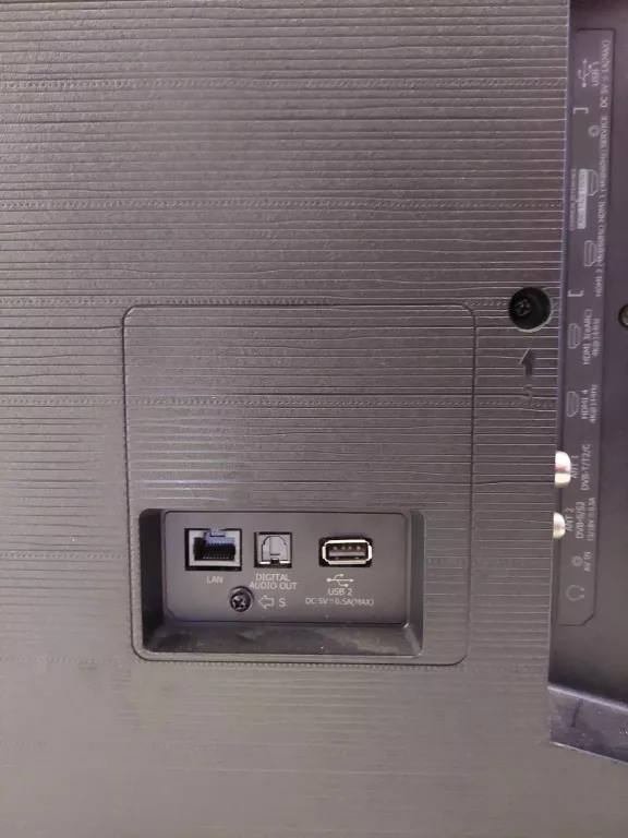 telewzior-hisense-65u7kq-65-z-gwarancja-stan-11323-2