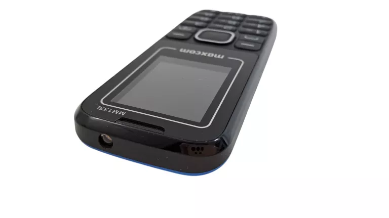 TELEFON MAXCOM MM 135L