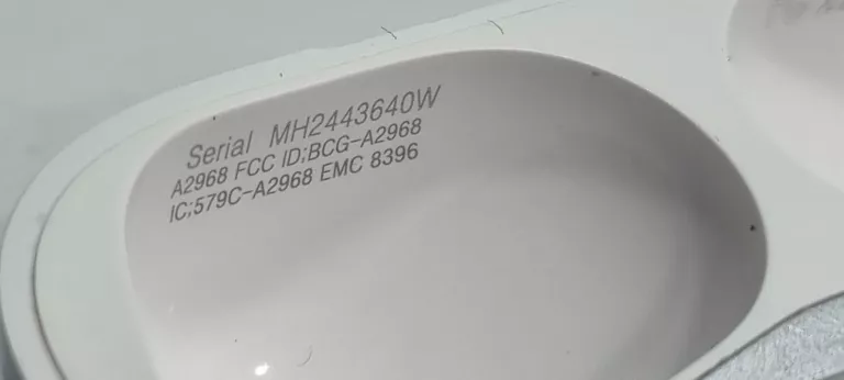 APPLE AIRPODS PRO (2ND GENERATION)