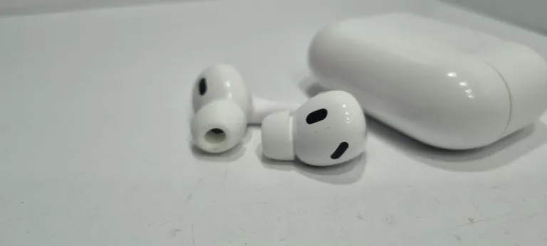 APPLE AIRPODS PRO (2ND GENERATION)
