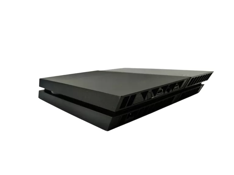 PLAYSTATION 4 500GB + OKABLOWANIE + PAD + FIFA 22