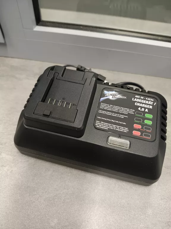 LADOWARKA ACTIV ENERGY MAX 20V LI-ION