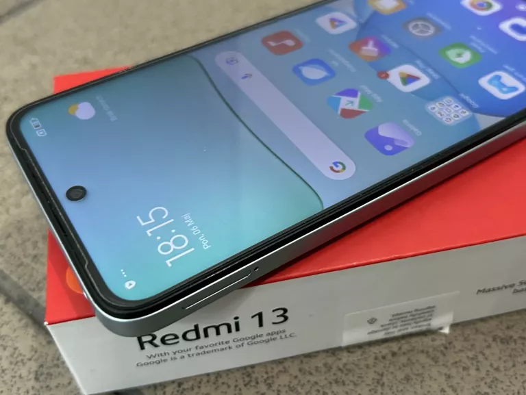 TELEFON XIIAOMI REDMI 13 8/256GB KARTON /PLAY