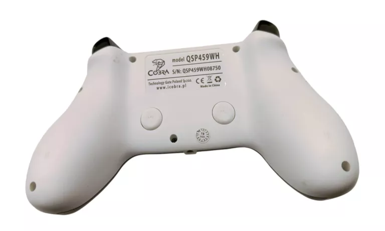 KONSOLA PS4 CUH-1116A + KABEL HDMI + KABEL ZASILJĄCY + PAD