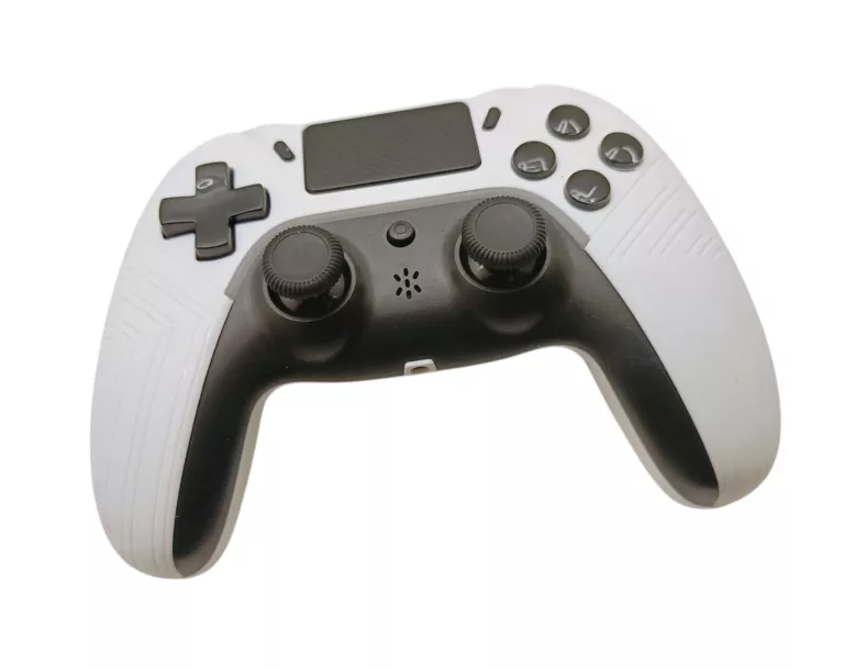 KONSOLA PS4 CUH-1116A + KABEL HDMI + KABEL ZASILJĄCY + PAD