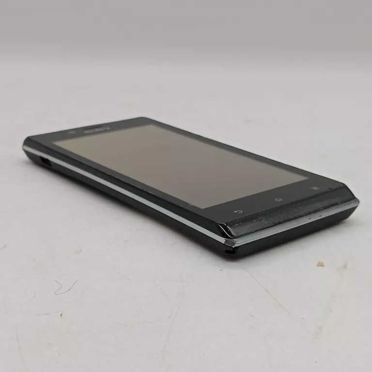 TELEFON SONY XPERIA J ST26I