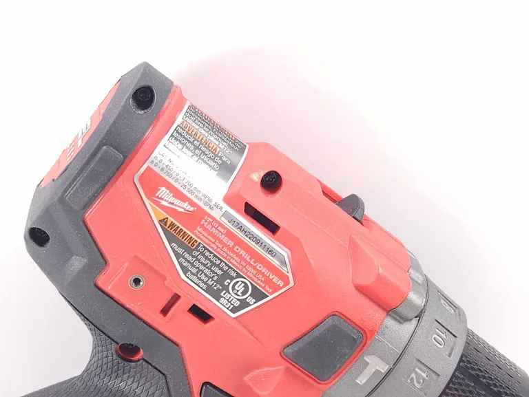 WKRETARKA UDAROWA MILWAUKEE FUEL BRUSHLESS M12 + ŁADOWARKA MILLWAUKE M12