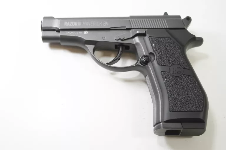WIATRÓWKA CO2 PISTOLET 4,5 BB RAZORGUN MAVERICK 84