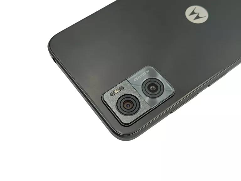 TELEFON MOTOROLA MOTO E22I 2/32GB 6,5'' 90HZ 4020MAH CZARNY - OPIS!