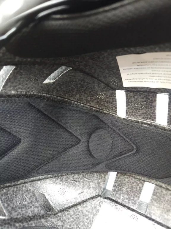 KASK ROWEROWY Z OŚWIETLENIEM LED UIRAX