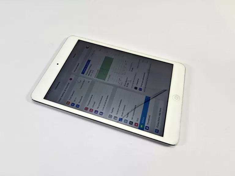 tablet-apple-ipad-mini-2nd-gen-79-1-gb-32-gb-srebrny-stan-11323-2