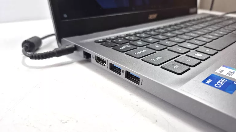 laptop-acer-n22c6-i5-1235u16gb500gb-ssdiris-xe-przekatna-ekranu-1560