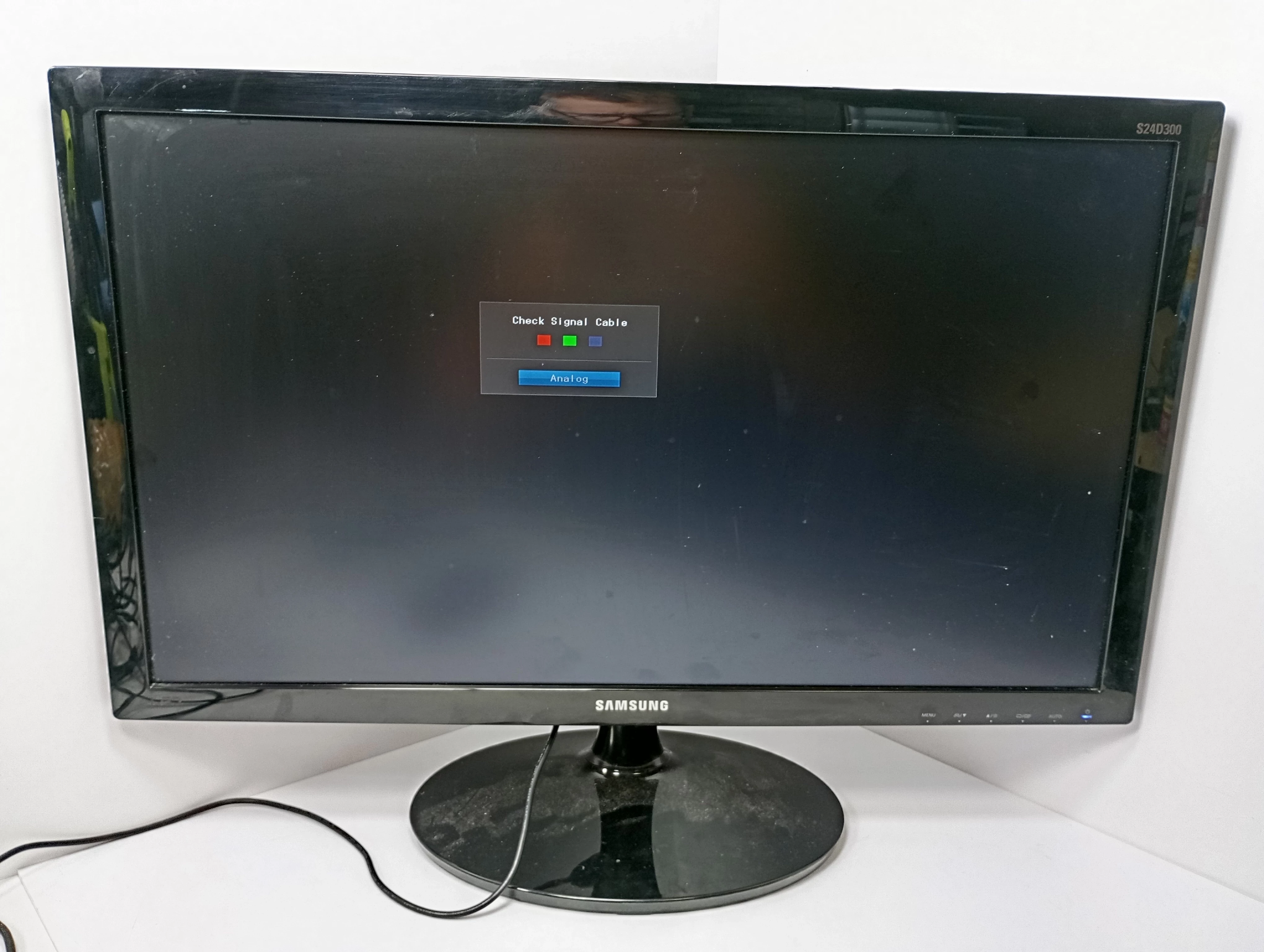 monitor-led-samsung-s24d300hl-236-1920-x-1080-px-tn-rodzaj-podswietlania-206418-227546