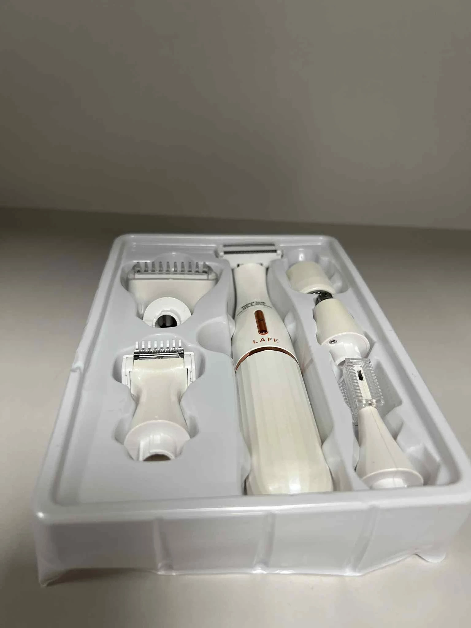 trymer-damski-lafe-ultratrim-6w1-stan-11323-2