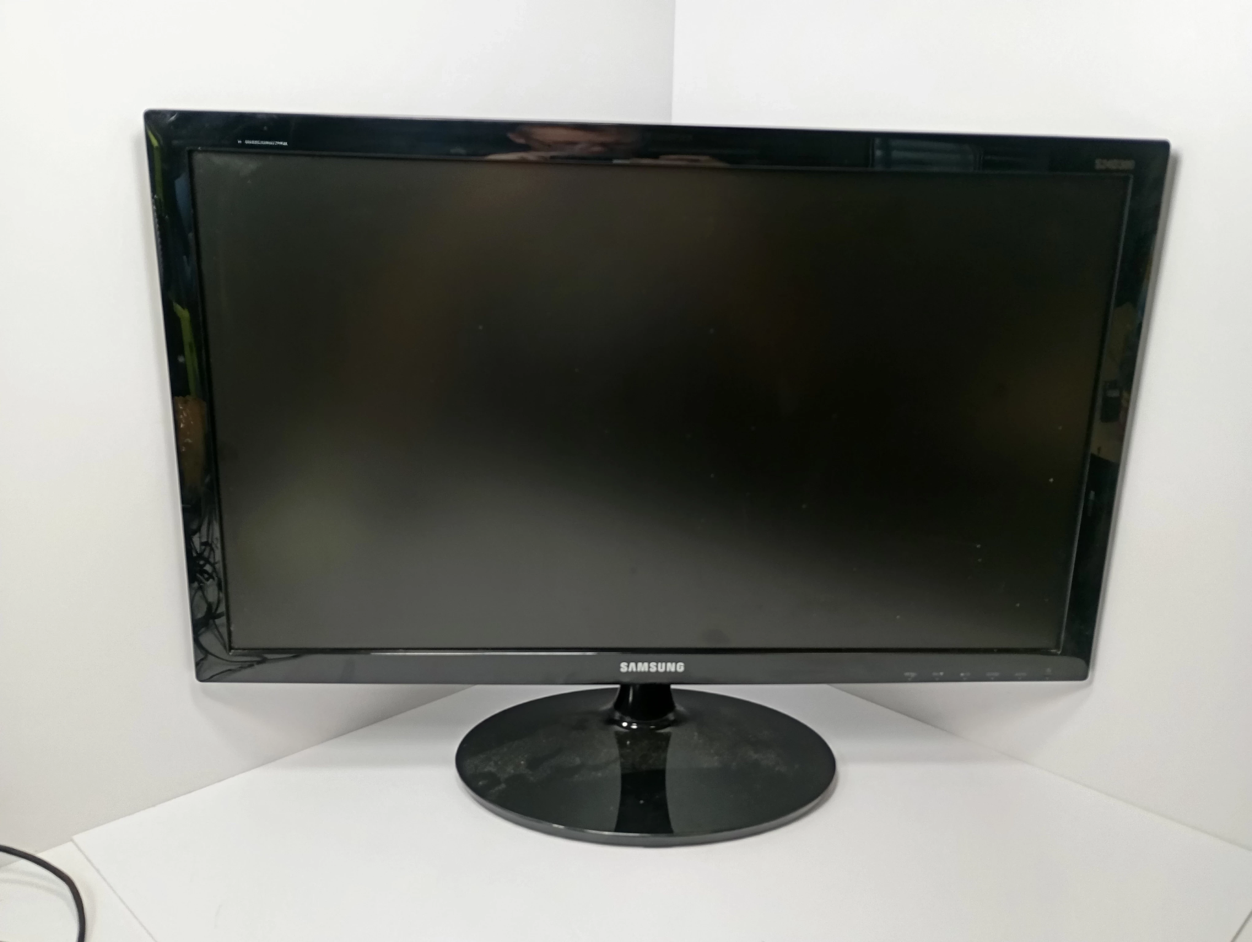 monitor-led-samsung-s24d300hl-236-1920-x-1080-px-tn-armii-krajowej-12-pyskowice