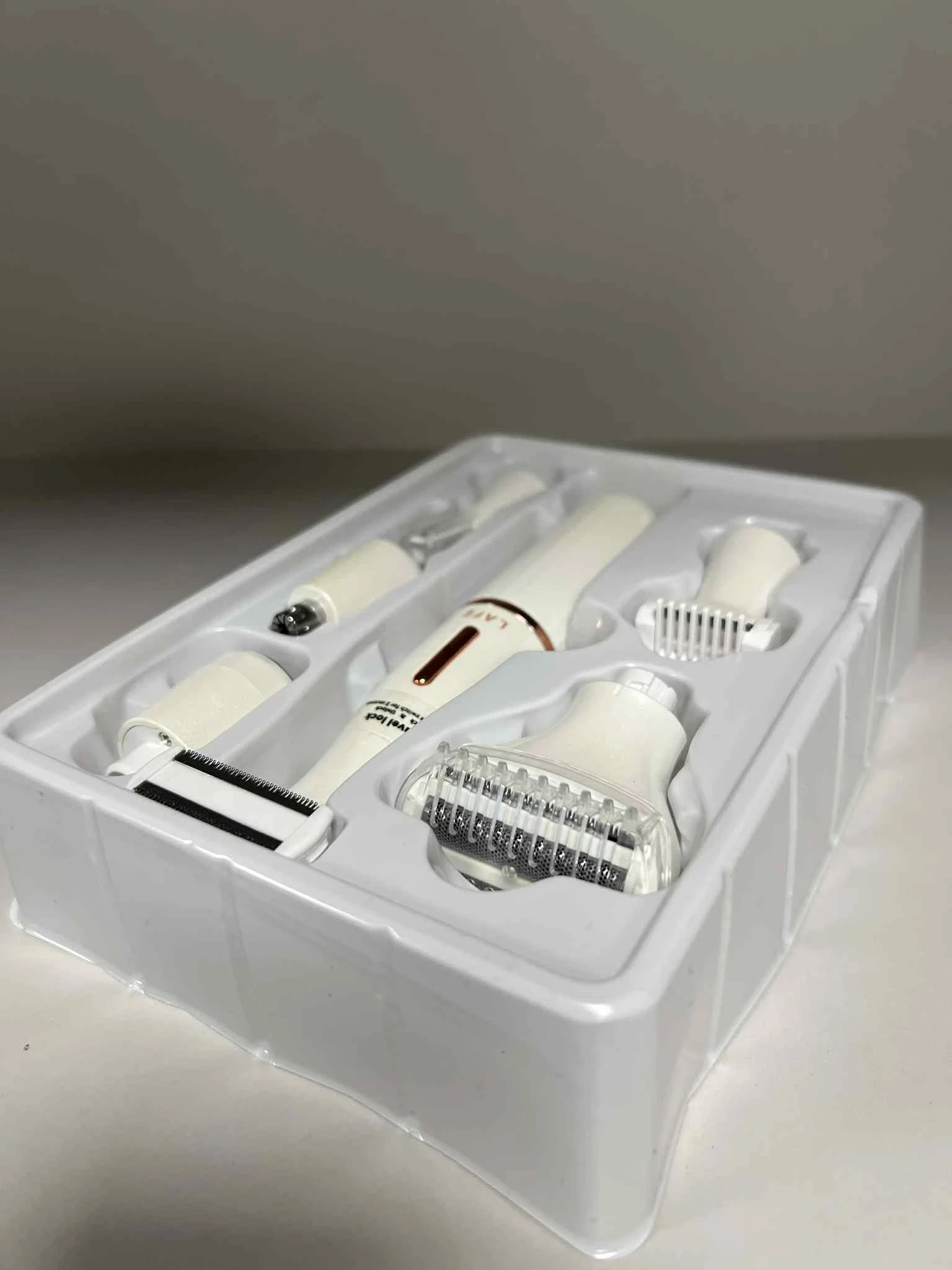 trymer-damski-lafe-ultratrim-6w1-kolor-dominujacy-129357-2