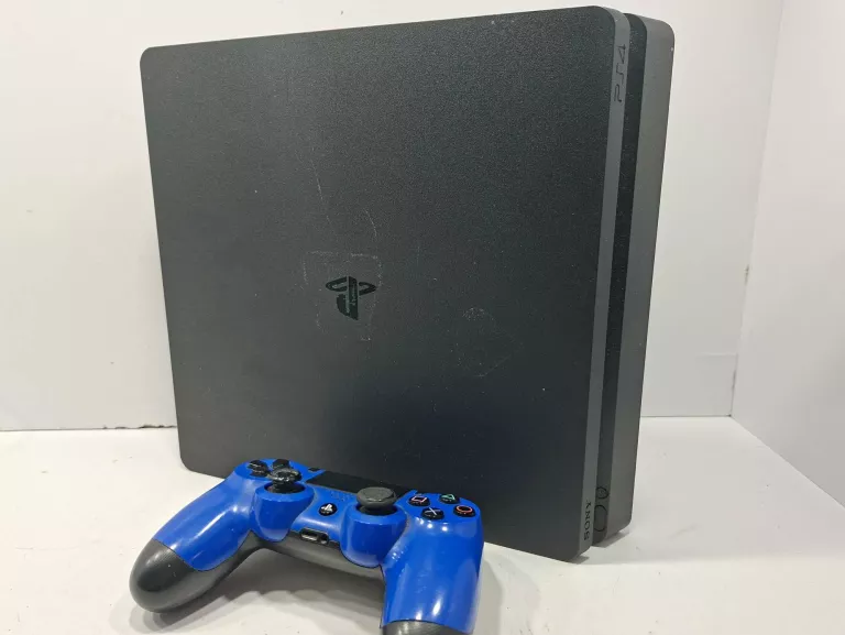 KONSOLA PS4 1TB 1PAD
