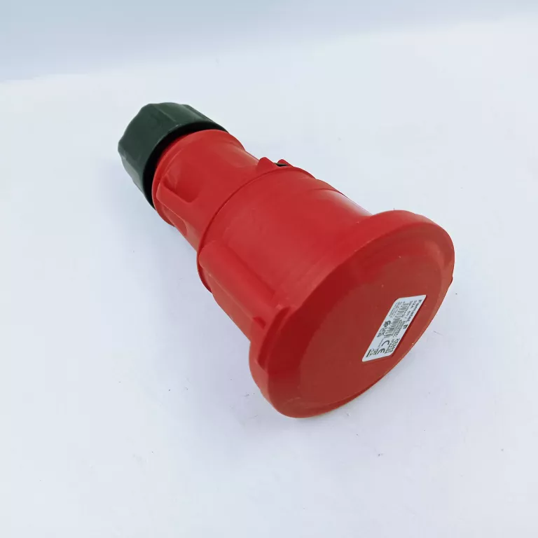 FAMATEL GNIAZDO SIŁOWE PRZEMYSŁOWE PRZENOŚNE 32A 5P 400V IP54 23303