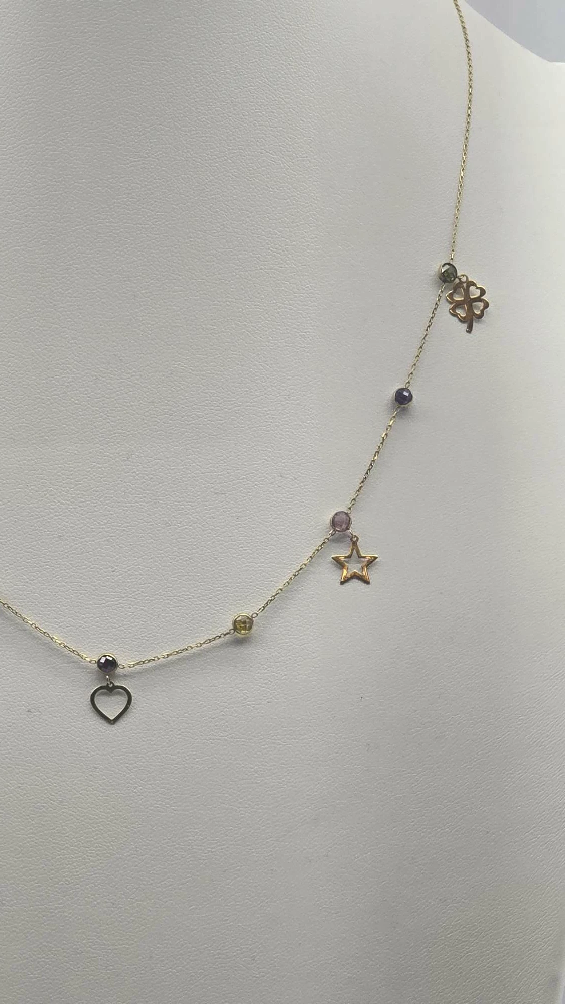 sliczny-zloty-lancuszek-rozne-zawieszki-w-240-dl46-cm-material-15835-2