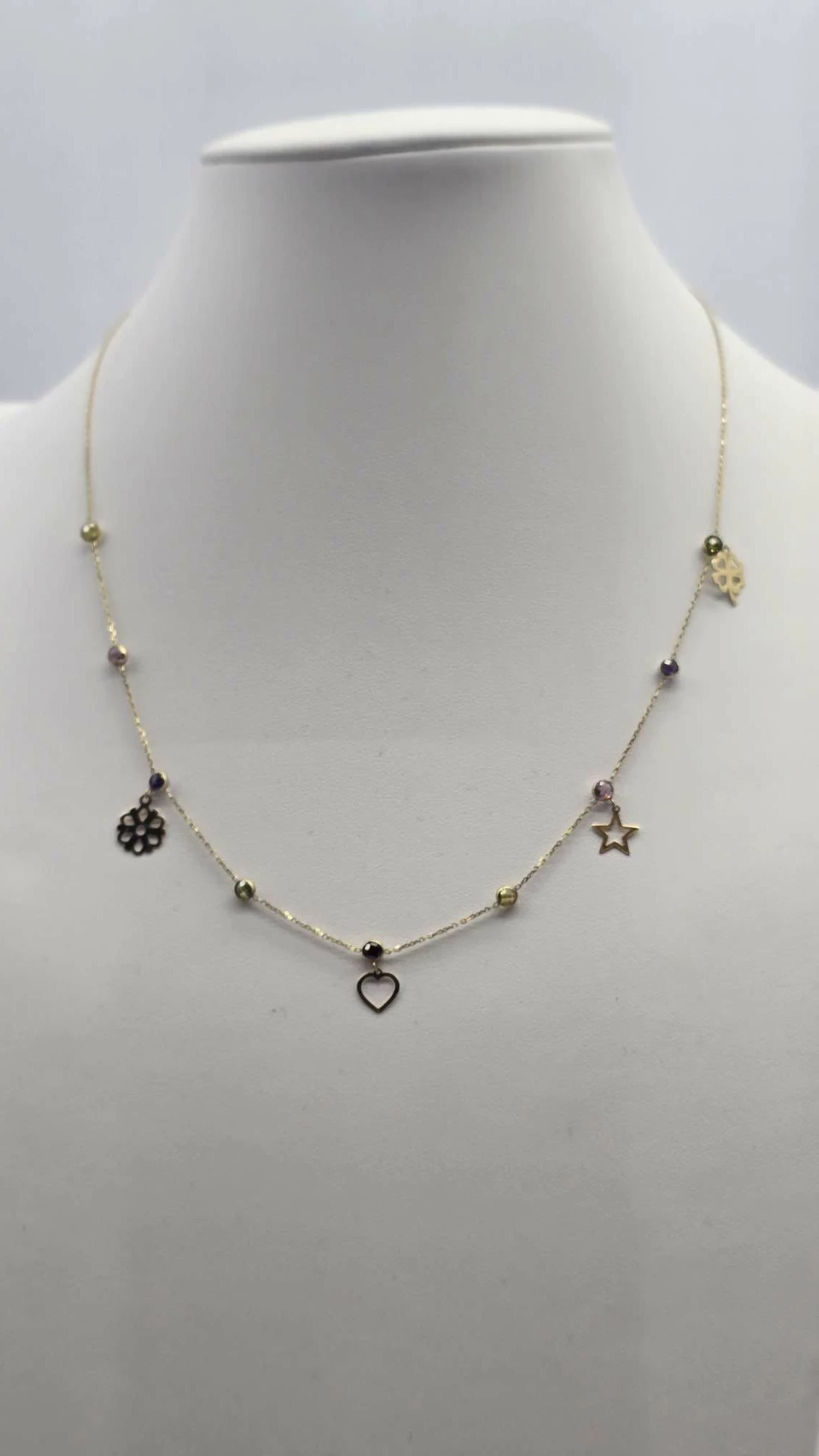 sliczny-zloty-lancuszek-rozne-zawieszki-w-240-dl46-cm-ean-gtin-5905868200270