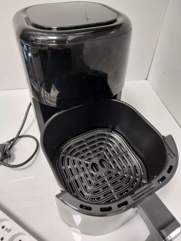 FRYTKOWNICA BEZTŁUSZCZOWA | AIR FRYER NNAF5L1400C-24