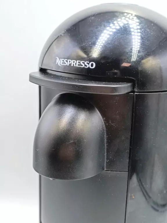 ekspres-kapsulkowy-nespresso-vertuo-plus-gcb2-stan-11323-2