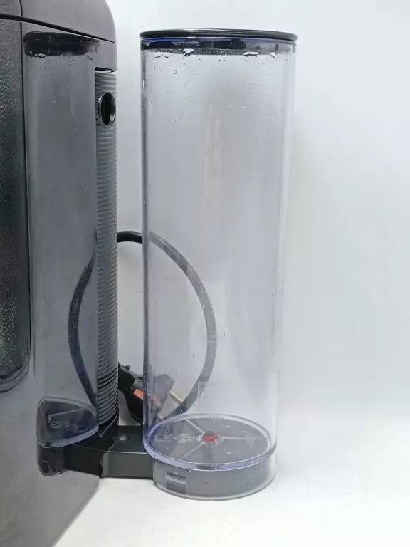 ekspres-kapsulkowy-nespresso-vertuo-plus-gcb2-kolor-dominujacy-129357-3