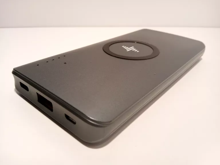 POWERBANK INDUKCYJNY GÖTZE & JENSEN GOLDEN LINE POWER DELIVERY PBW10000S