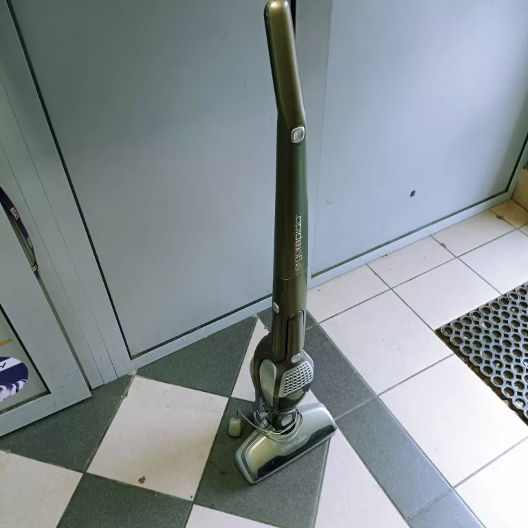 ODKURZACZ ELECTROLUX ERGORAPIDO ZB2901