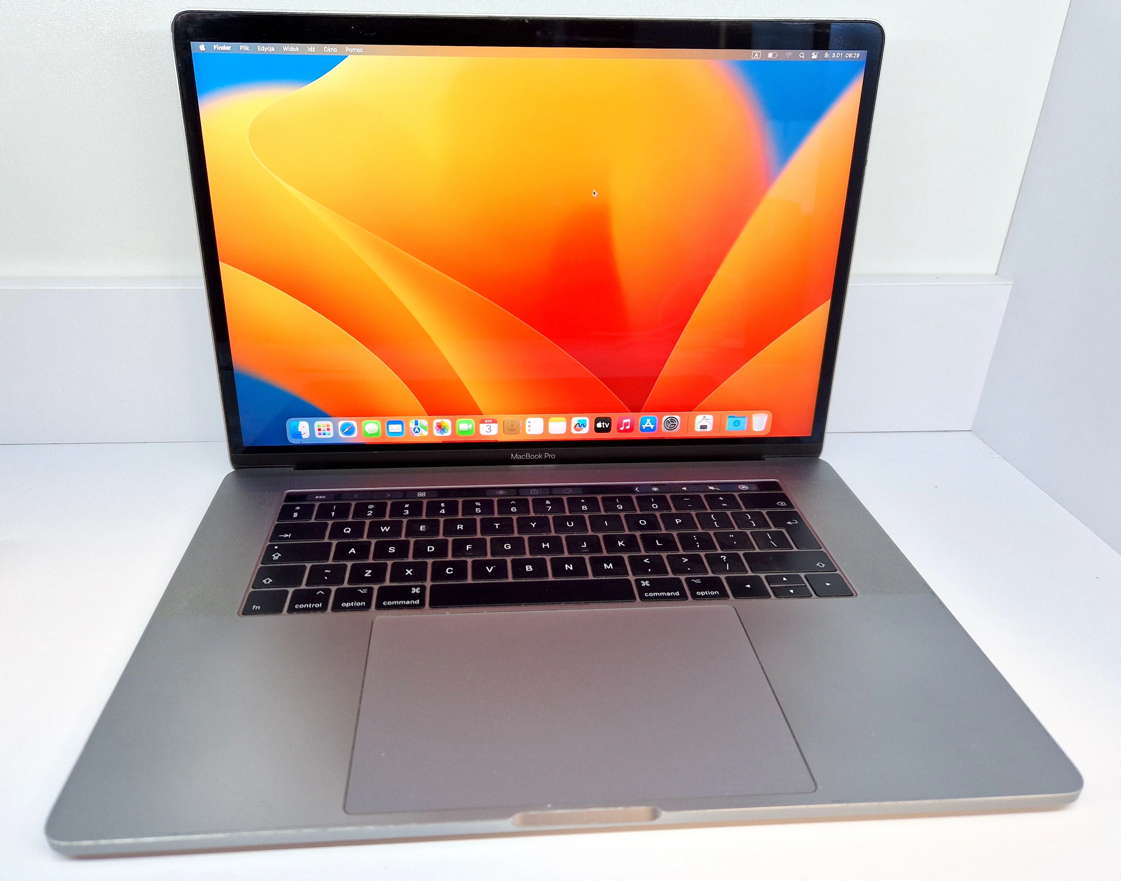 laptop-macbook-pro-15-2017-orla-bialego-11u01-poznan