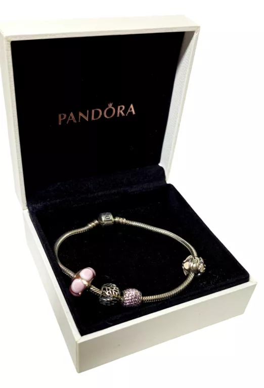 ŚLICZNA BRANSOLETKA PANDORA Z 4 CHARMSAMI 25,20G 925