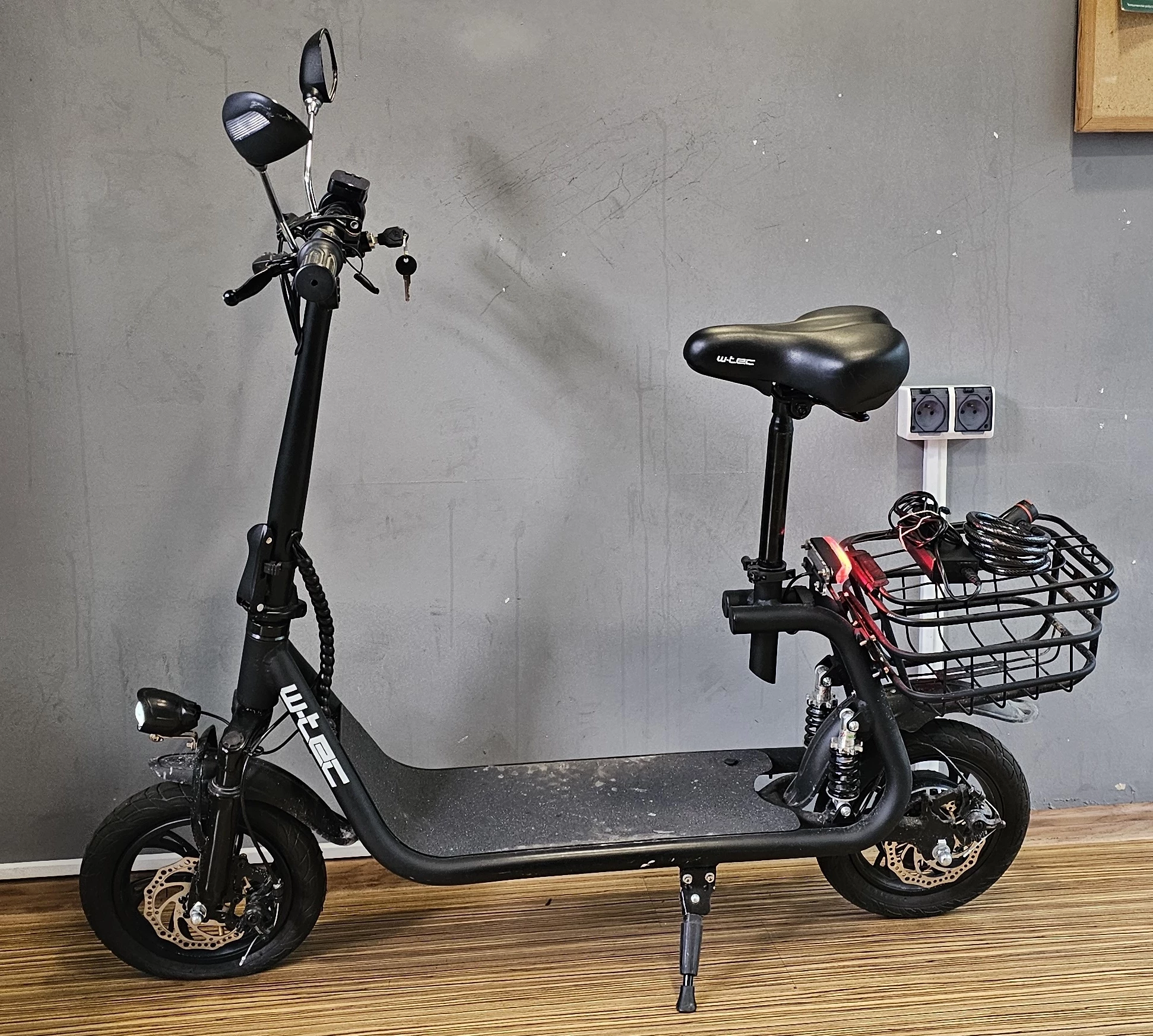 hulajnoga-elektryczna-e-scooter-w-tec-billar-ii-500w-ladowarka-bohaterow-wrzesnia-79-swinoujscie