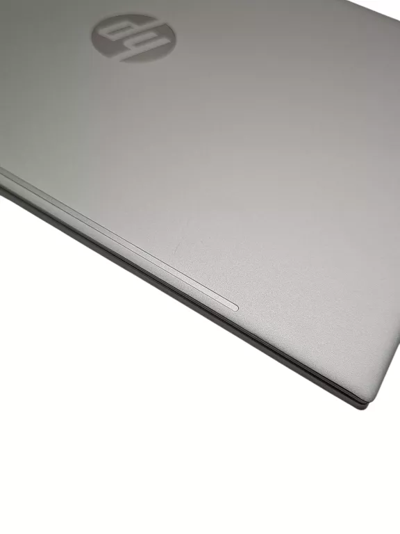 LAPTOP HP 15-EG2570NW 15 " INTEL CORE I5 16/ 512GB SSD/WIN11